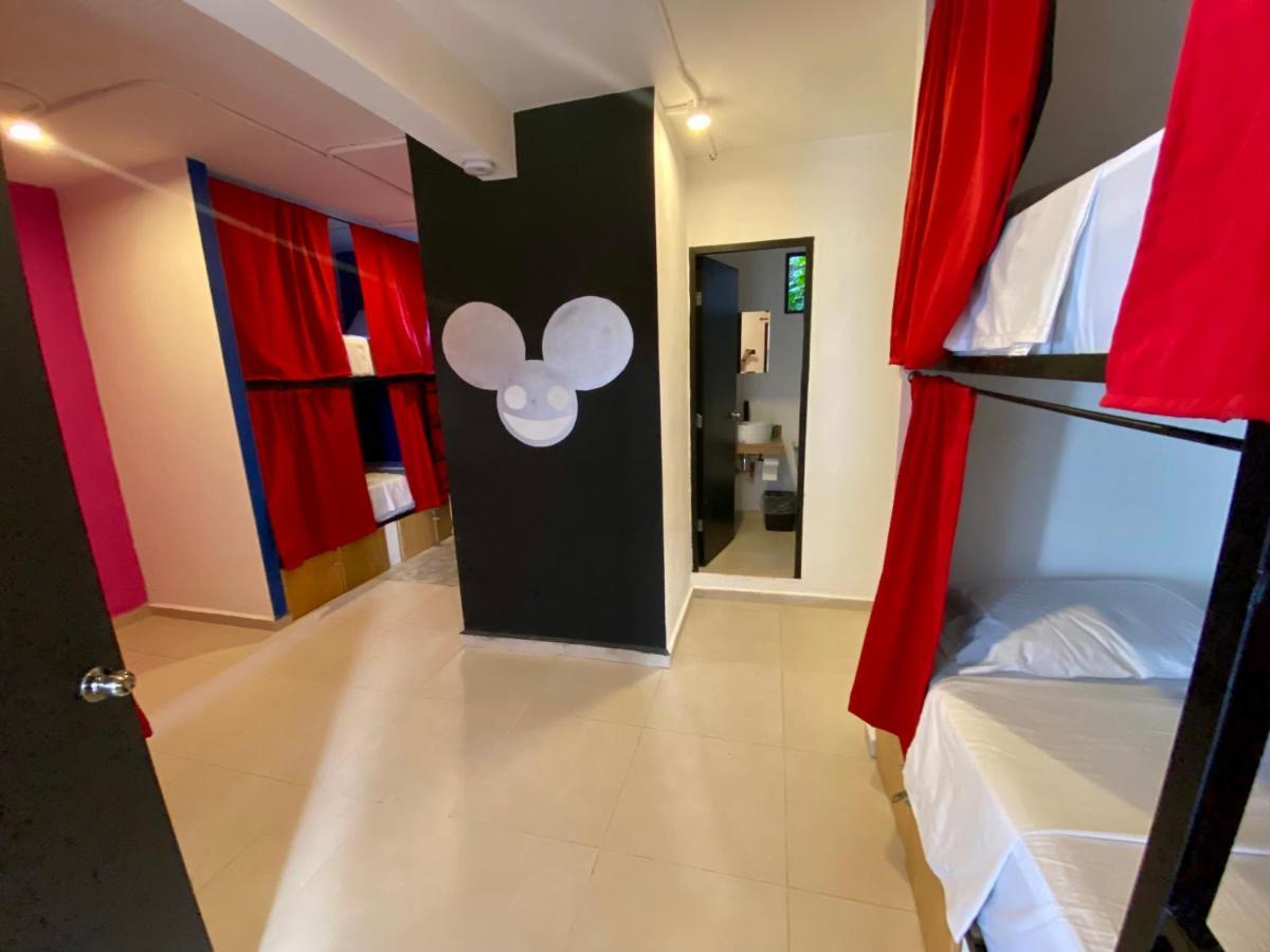 Why Not Rooftop Party Hostel Playa del Carmen Exterior photo